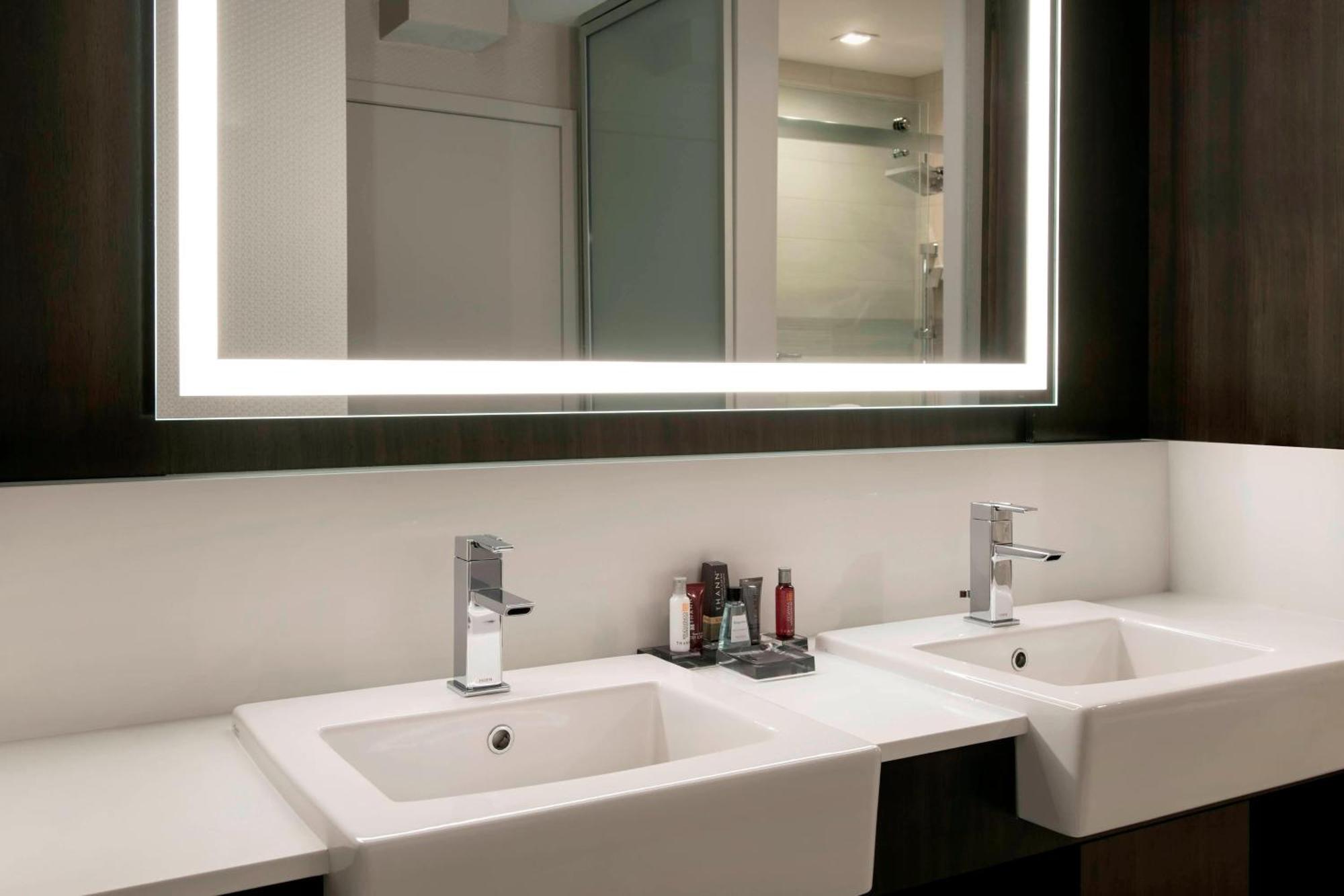 Boston Marriott Hotel 4*